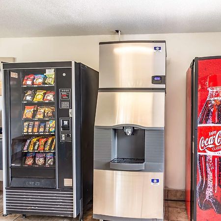 Motel 6 Chattanooga Downtown Екстериор снимка