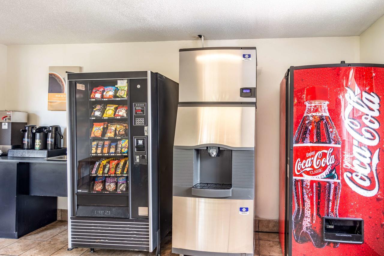 Motel 6 Chattanooga Downtown Екстериор снимка