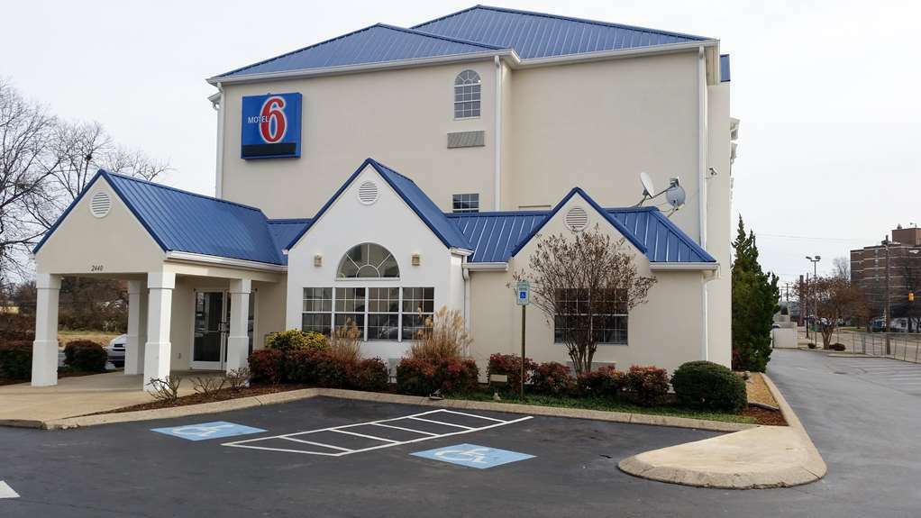 Motel 6 Chattanooga Downtown Екстериор снимка